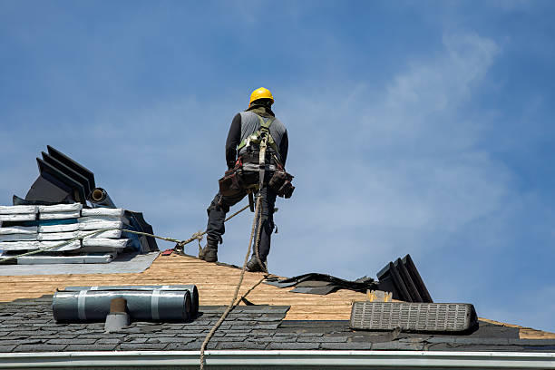 Professional Roofing technician working in Kings Park, VA